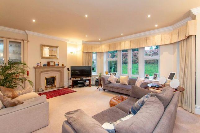 3 bed property in Kensington Square, Harrogate